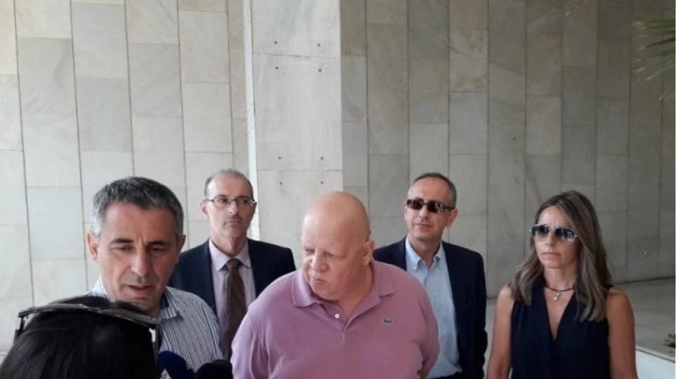 Η κυβέρνηση καλύπτει τον Καμμένο για τους δημοσιογράφους που συνελήφθησαν